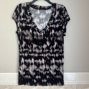 Mossimo Women's Black and White Patterned Short Sleeve Top Size XL